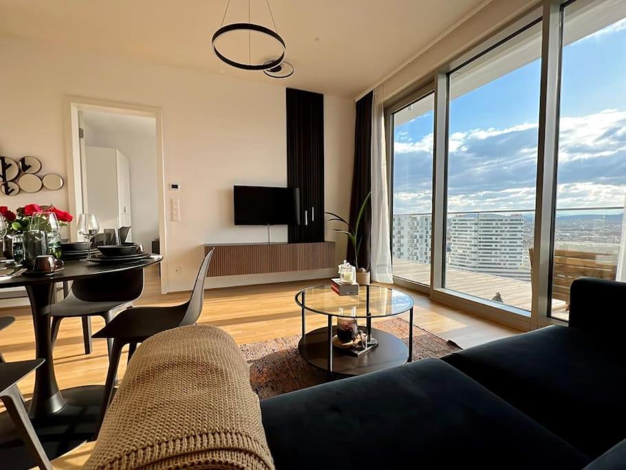 The View 18.13 - Quartier Belvedere Apartment Wien